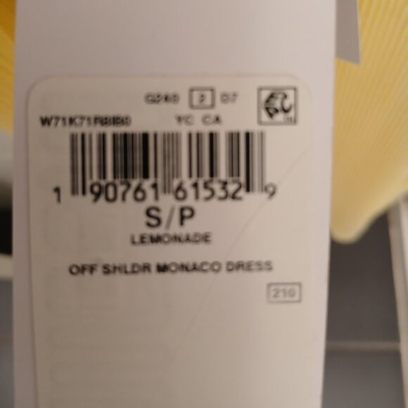 GUESS Lemonade Off Shoulder Monaco Dress - Picture 2 of 8